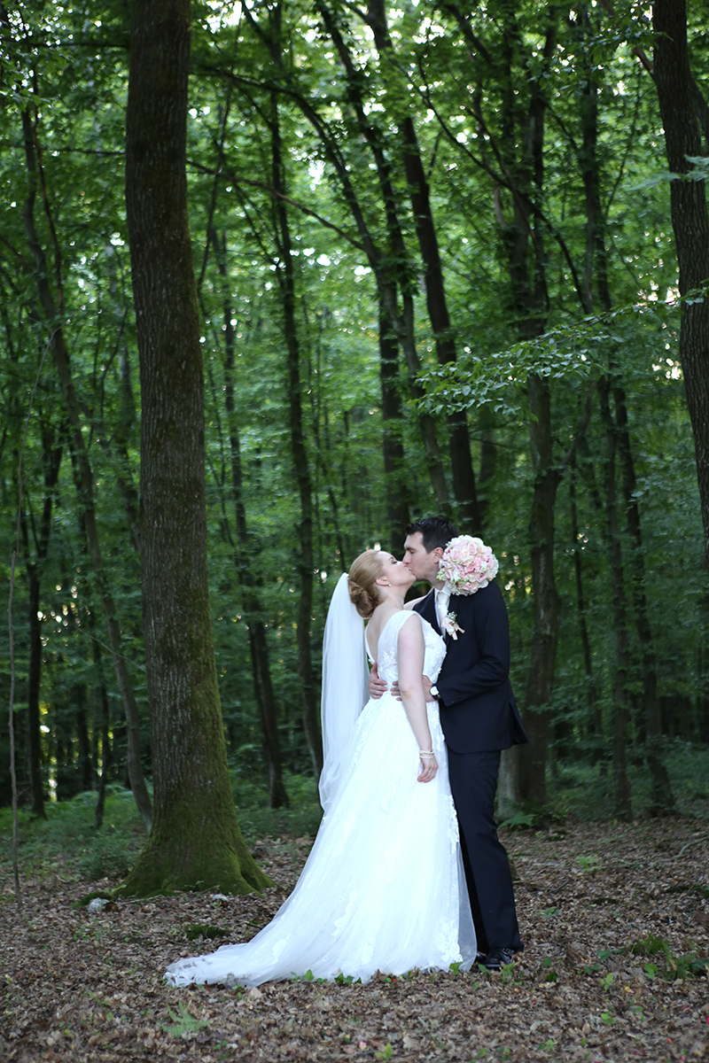 Wedding photography, image 7 of 12