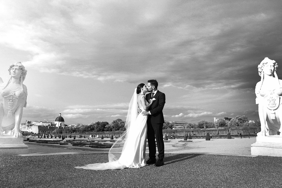 Wedding photography, image 8 of 12